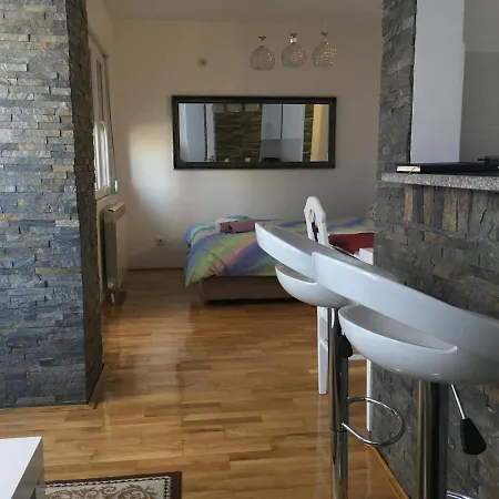 Ms - Downtown With Free Parking Space Belgrad